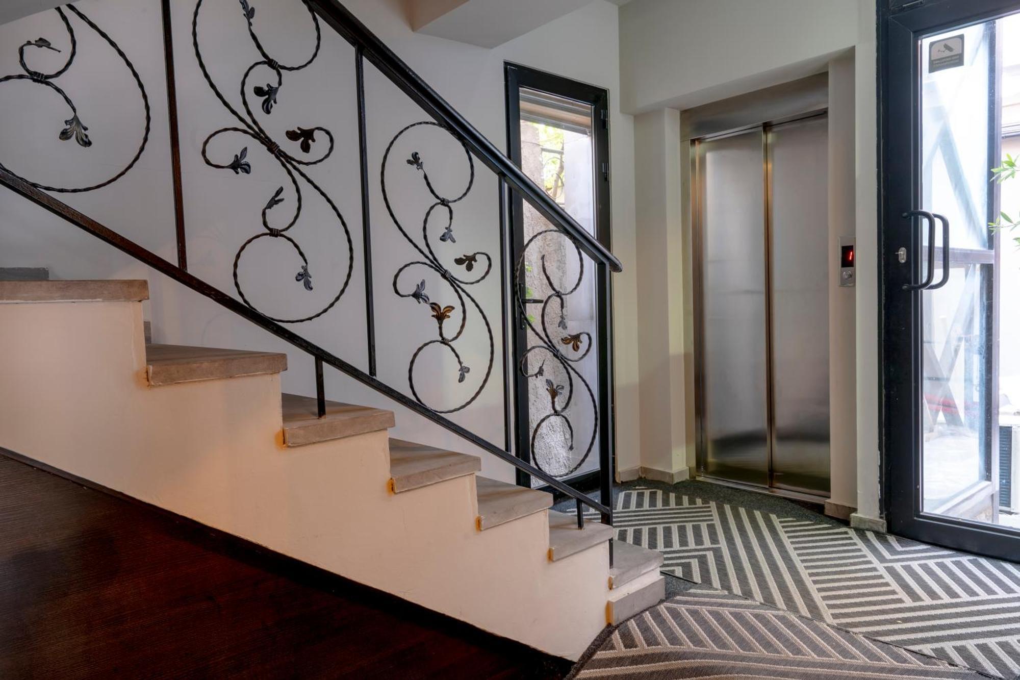 Hotel Piazza Tbilisi Luaran gambar